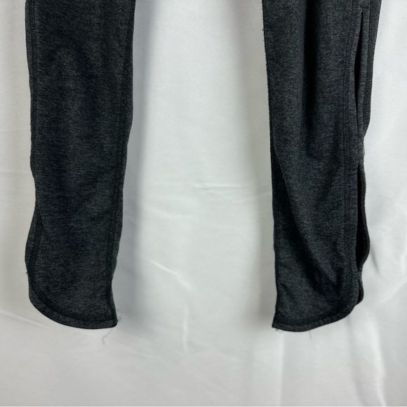 Free People Movement Leggings With Cut Out. Womens Size Small. Gray. - Picture 4 of 11